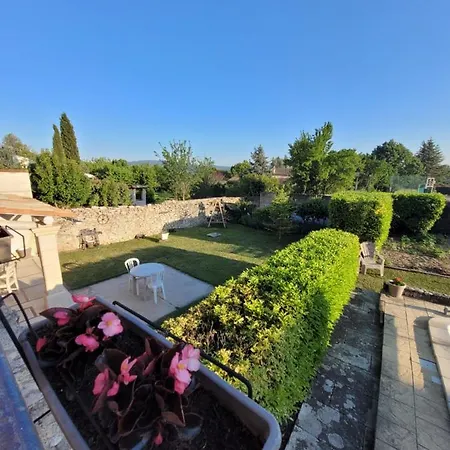 Grange Voutee Avec Jardin Mane (Alpes-de-Haute-Provence)