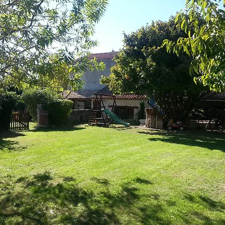 Grange Voutee Avec Jardin