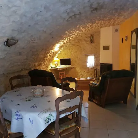 Tatil Evi Grange Voutee Avec Jardin